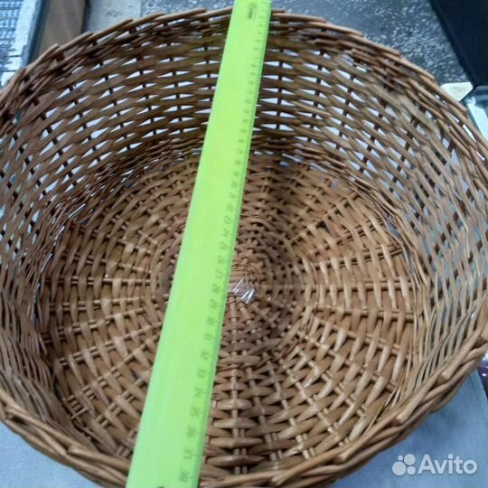 Корзина плетеная большая