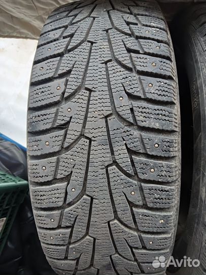 Hankook Winter I'Pike 215/55 R16 T