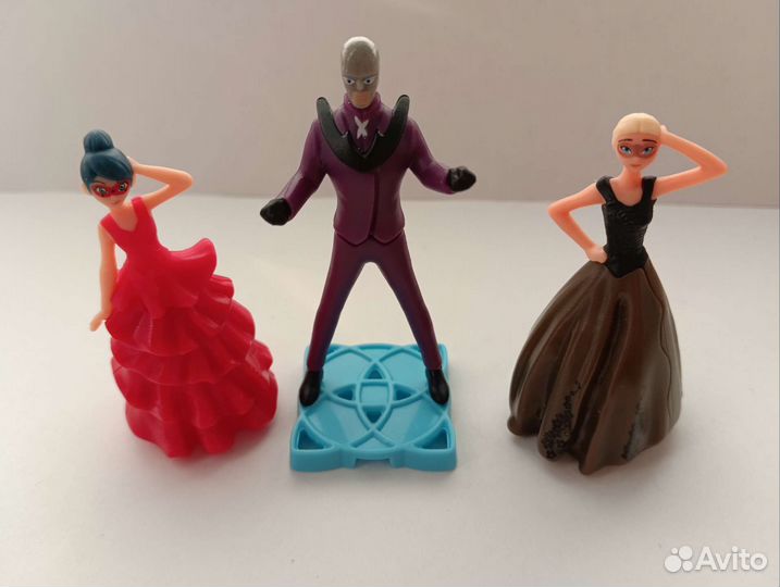 Игрушки из Киндер сюрприз Леди баг 2022