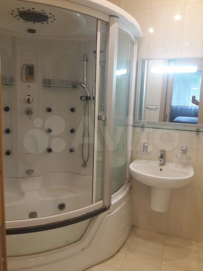 1-к. квартира, 50 м², 1/5 эт.