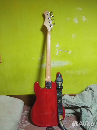 Бас гитара ashtone