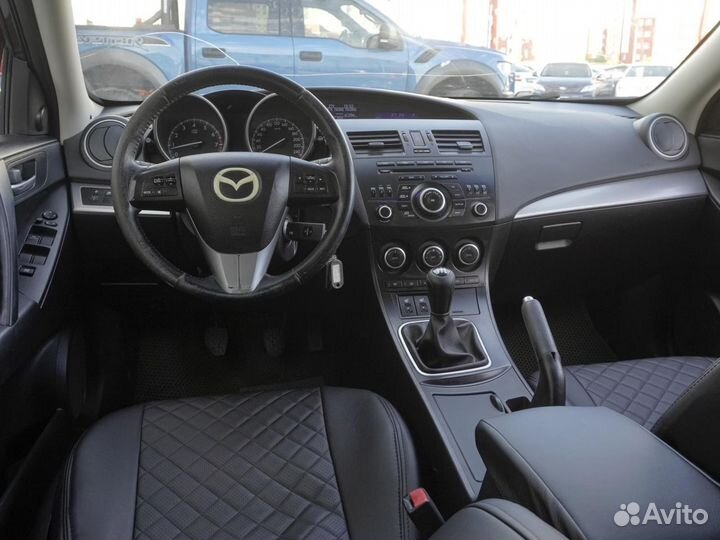 Mazda 3 1.6 МТ, 2012, 304 239 км