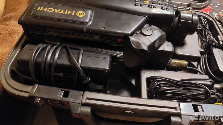 Видеокамера hitachi