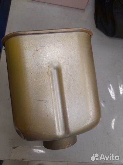 Чаша с лопаткой для хлебопечки Redmond (б/у)