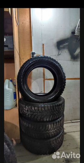 Bridgestone Ice Cruiser 5000 205/60 R16