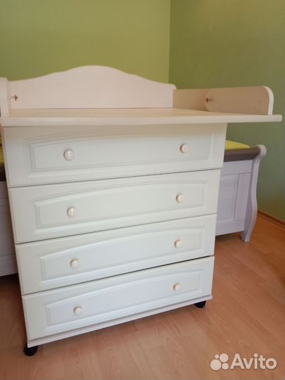 Комод с пеленальным столиком