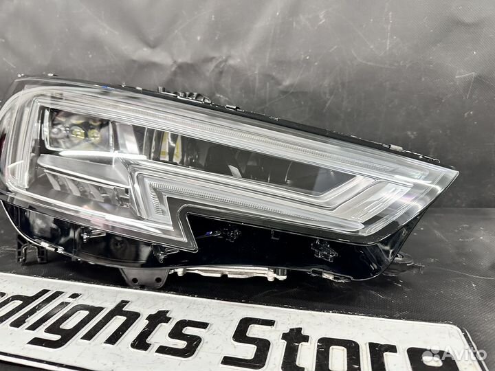 Оригинальная фара правая на Audi A4 B9 Full LED