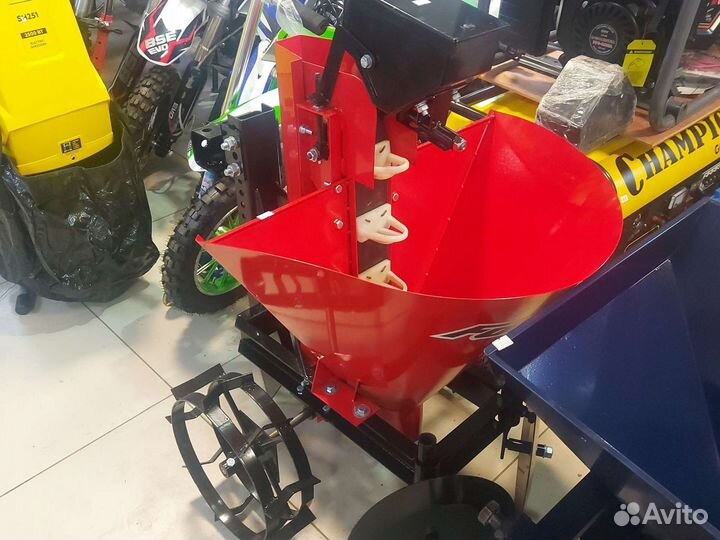 Картофелесажалка