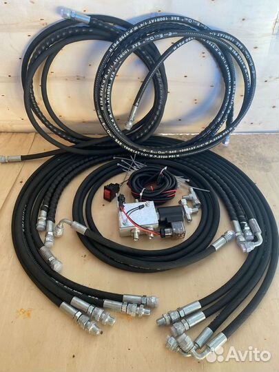 Быстросъем (квик-каплер) гидравличеcкий