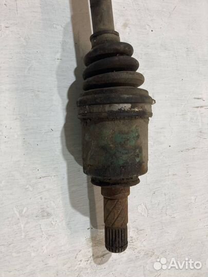 Привод задний Субару