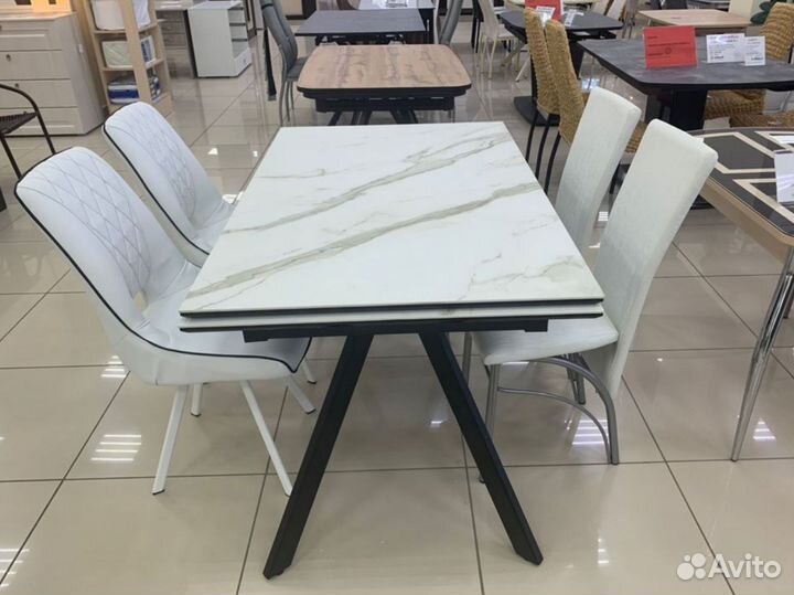 Керамический стол