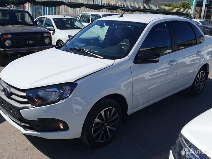 LADA Granta 1.6 МТ, 2023, 8 км