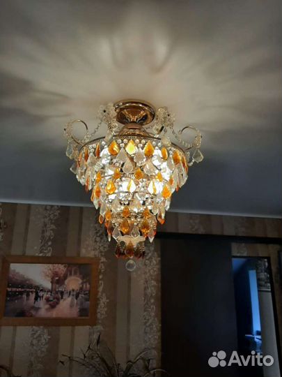 Люстра новая