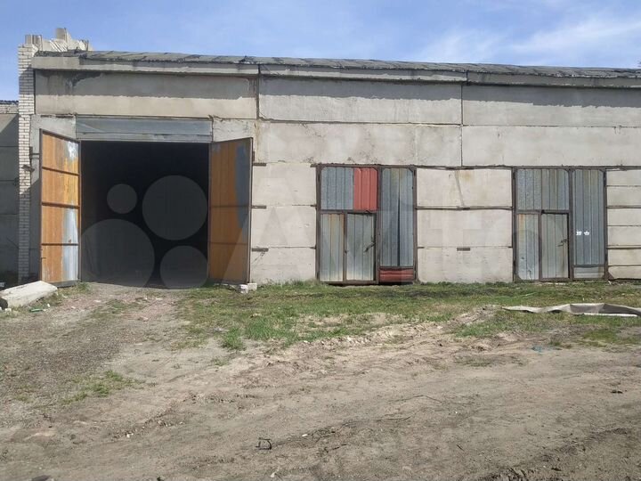 Гараж, > 30 м²