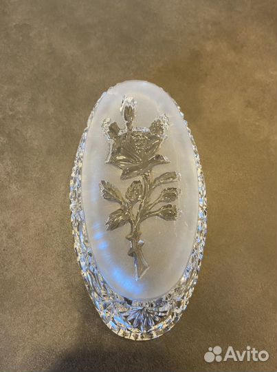 Хрустальная конфетница