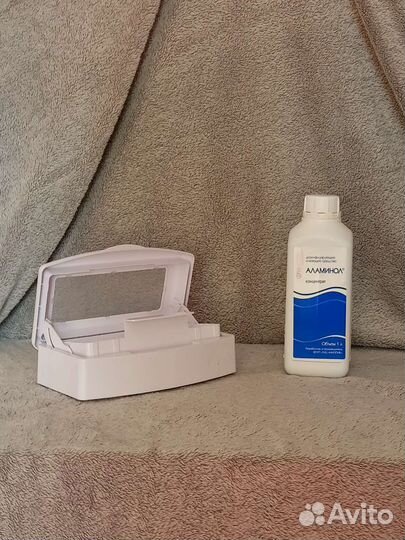 Контейнер для дезинфекции инструментов маникюра