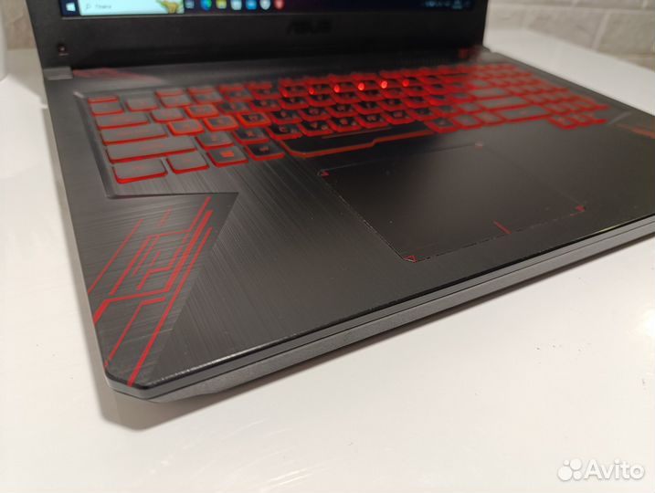 Мощный asus i5-8300h/GTX 1050 Ti/16 Gb