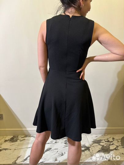 Черное платье