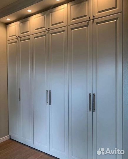 Шкаф на заказ от Фабрики