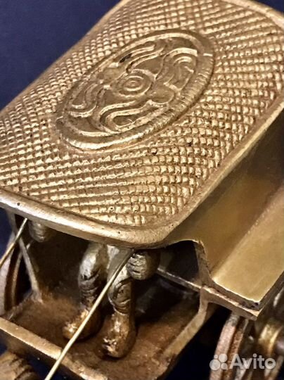 Бронзовая статуэтка