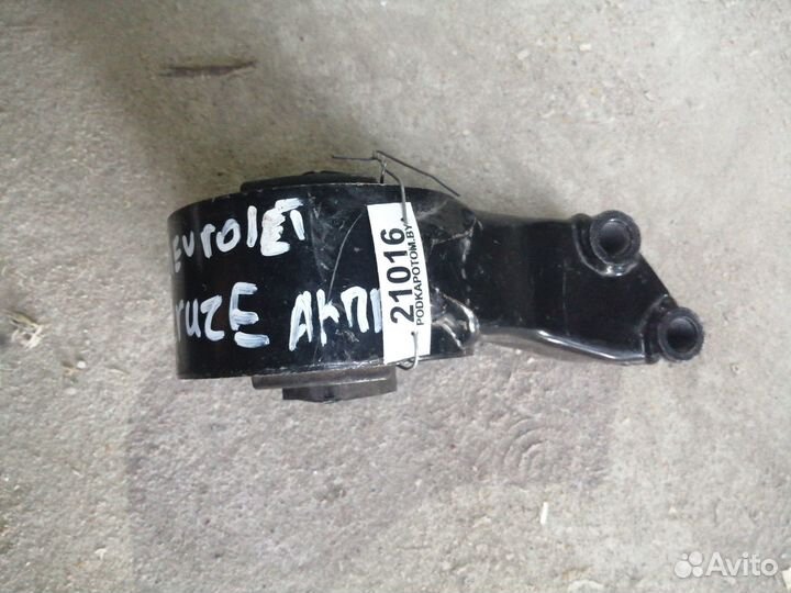 Подушка крепления кпп Chevrolet Cruze J300