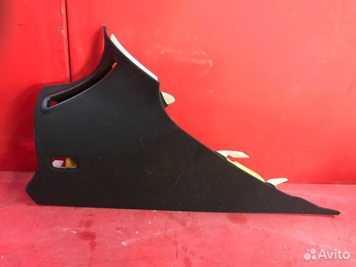 Обшивка стойки задней левой Mercedes-Benz W212