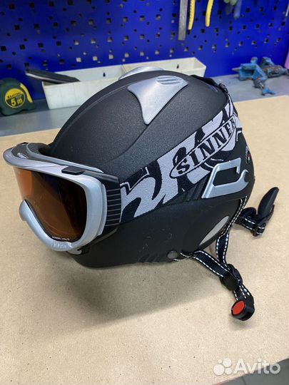 Горнолыжный шлем