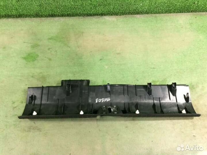 Накладка замка багажника Honda Civic FD1 R18A 2007