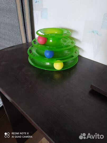 Игрушка для кошек трек 3 яруса с шариками