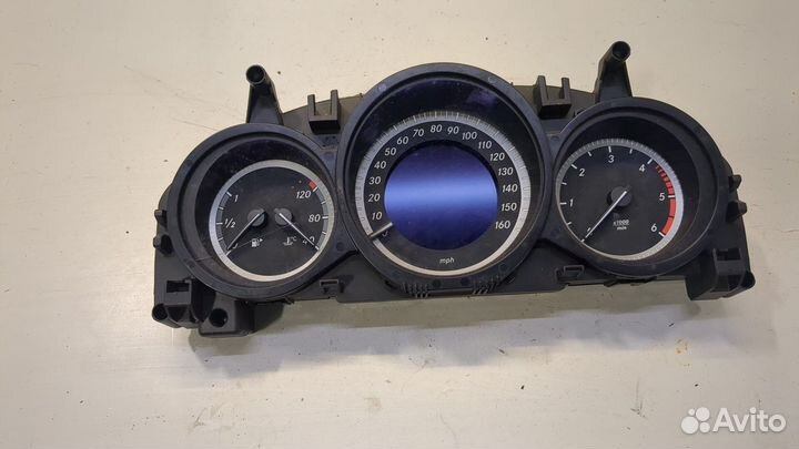 Щиток приборов Mercedes C W204, 2012