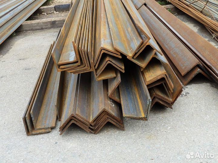 Уголок стальной