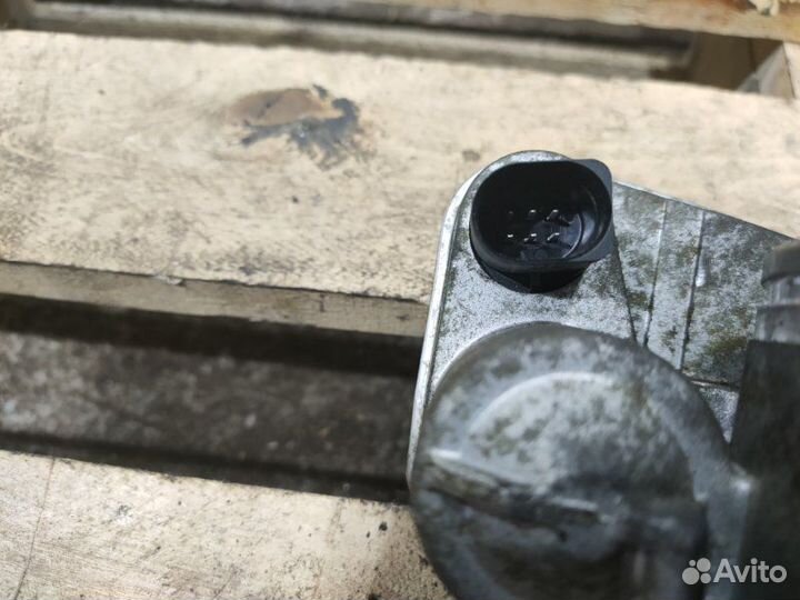 Дроссельная заслонка Bmw 5 E60 N52B25 2005