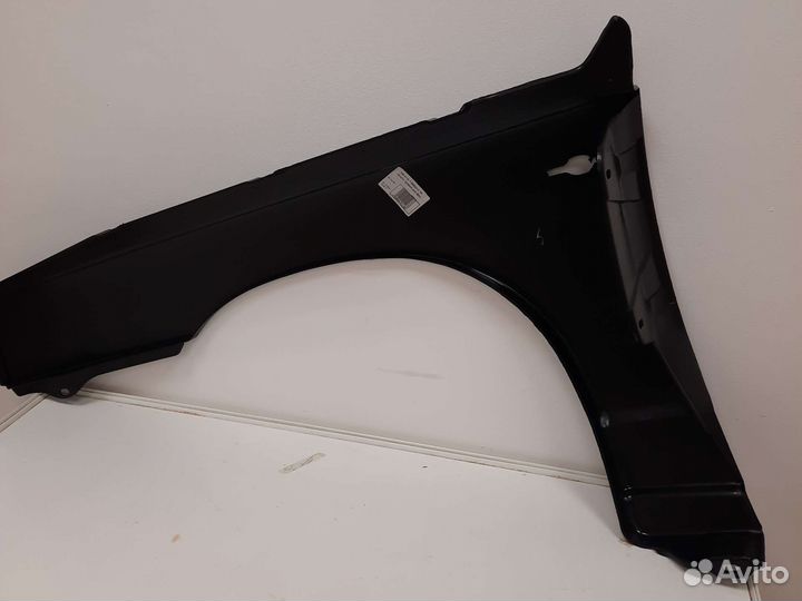 Крыло правое ваз 2110