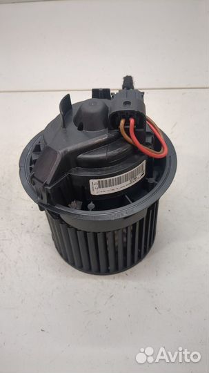 Двигатель отопителя Dacia Logan, 2016