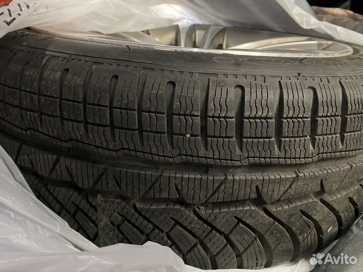 Michelin Alpin 4 225/45 R18 95V