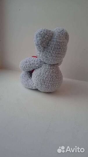 Игрушка из плюшевой пряжи