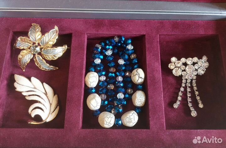 Брошь, бусы винтаж СССР