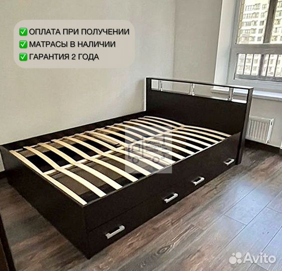 Кровать