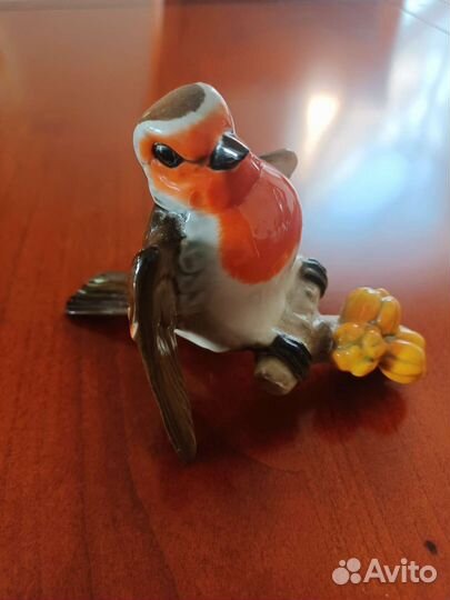 Фарфоровая фигура 