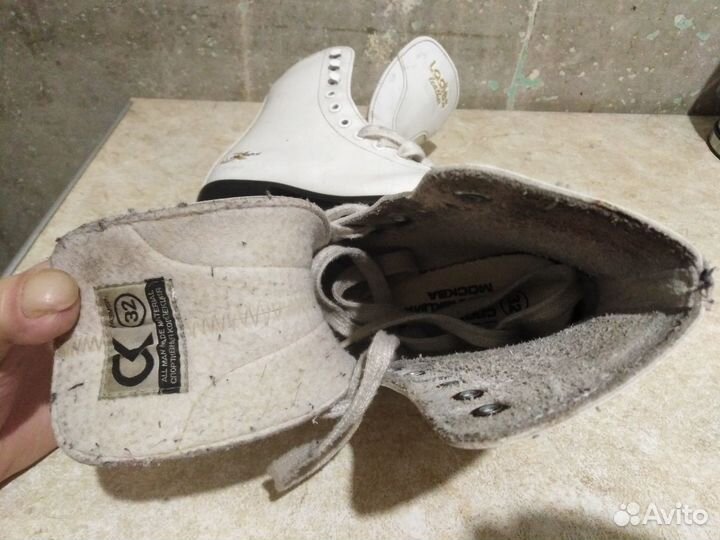 Коньки фигурные детские размер 32