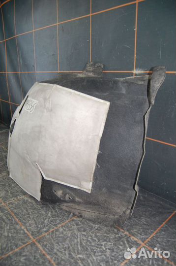 Локер (подкрылок) передний-Land Rover Range Rover4