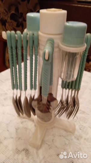 Столовые приборы