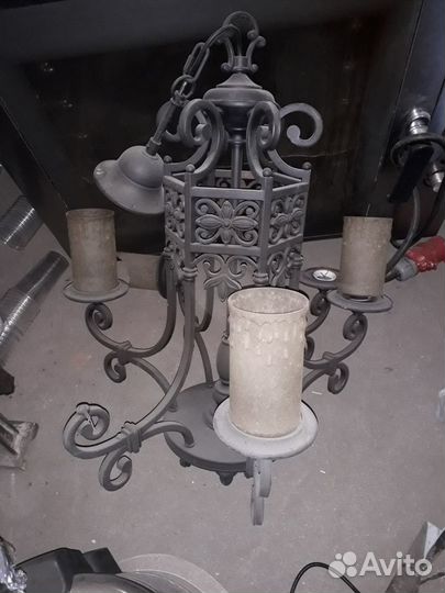 Люстры и светильники бу