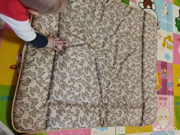 Матрас в круглую кровать + матрасик для пеленания