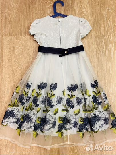 Нарядное платие для девочки