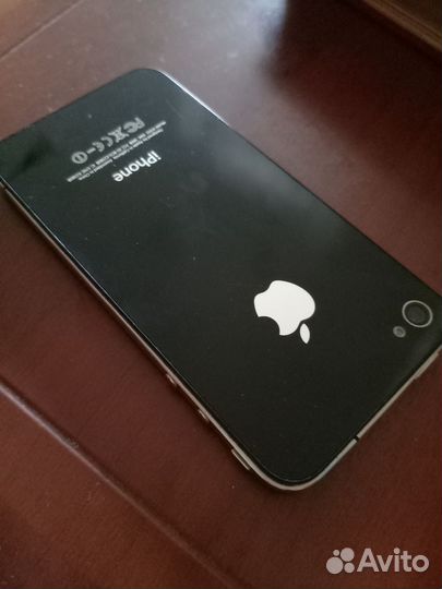 iPhone 4, 8 ГБ