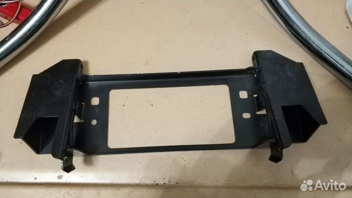 Кронштейн VAG A8 (4E) (2002 - 2010)