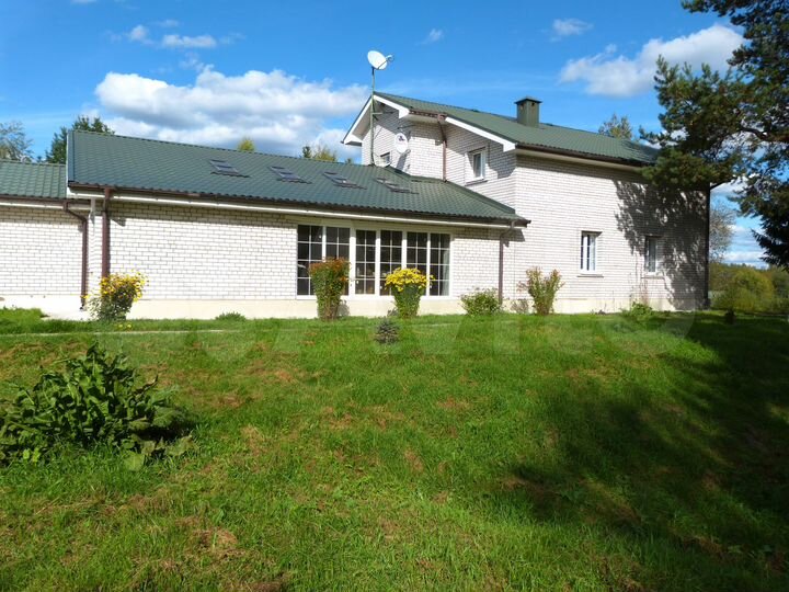 Дом 320 м² на участке 73 сот.