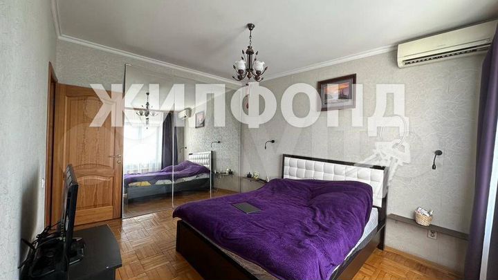 2-к. квартира, 75 м², 3/3 эт.