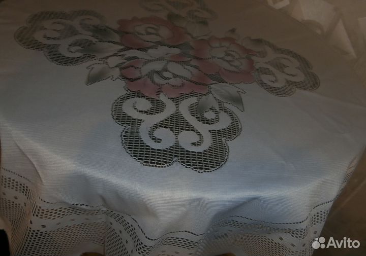 Новая скатерть для круглого стола